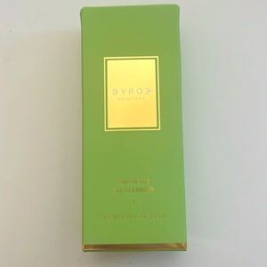 Byrne Kiwi Detox Gel Cleanser